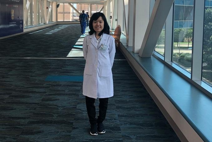 Con đường trở thành bác sỹ nội trú của cô gái Việt